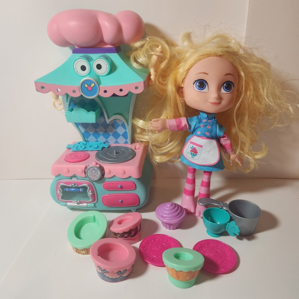 Alice Cafe Crickets Kitchen Playset with Doll and Accessories Mattel‎